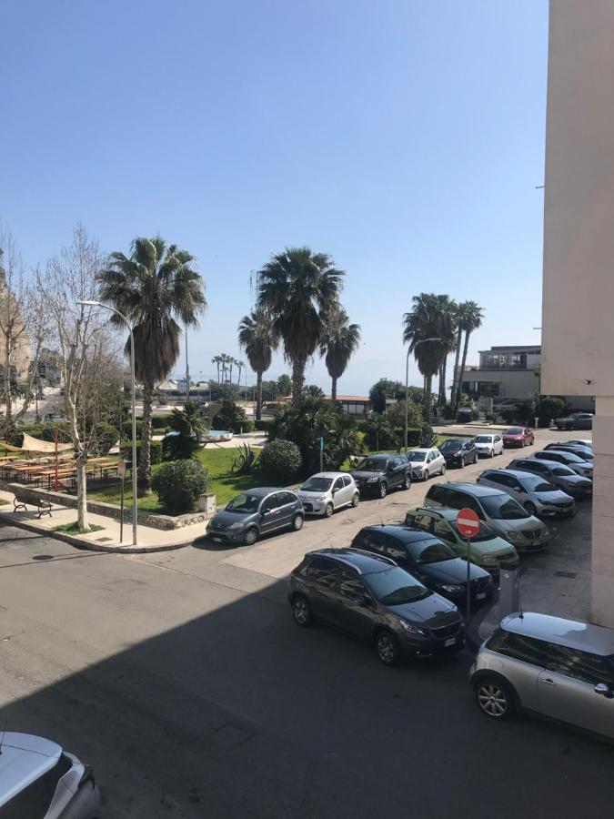 B E B Riviera Di Levante Террачина Екстер'єр фото