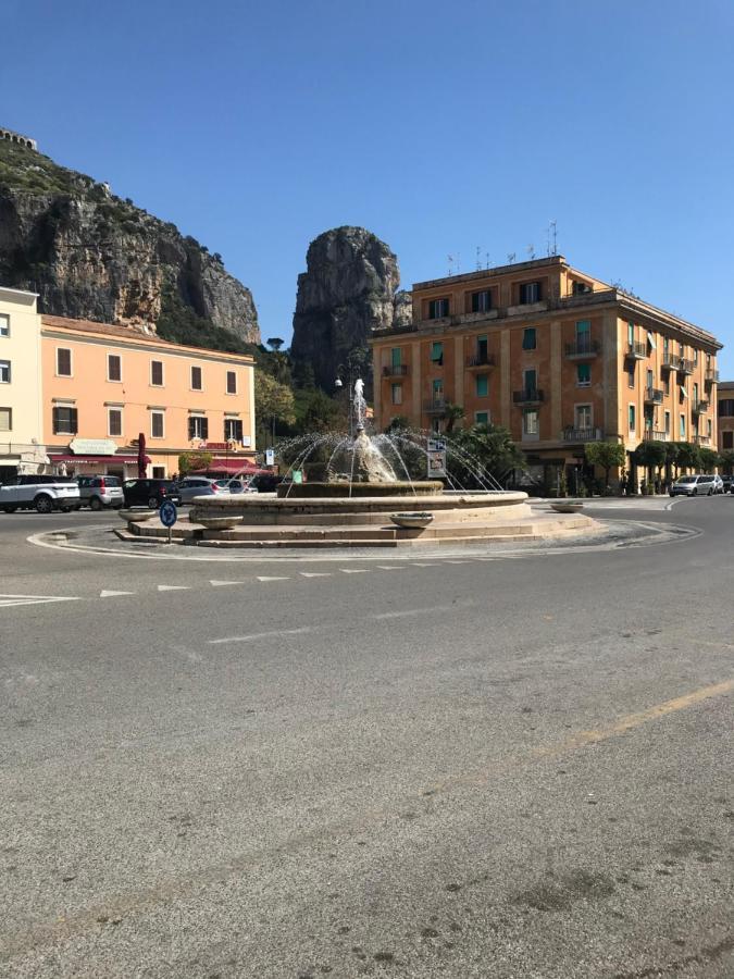 B E B Riviera Di Levante Террачина Екстер'єр фото
