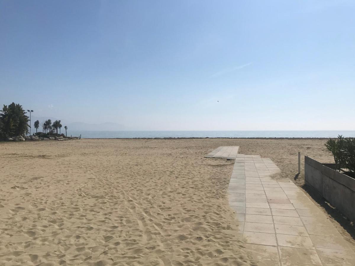 B E B Riviera Di Levante Террачина Екстер'єр фото