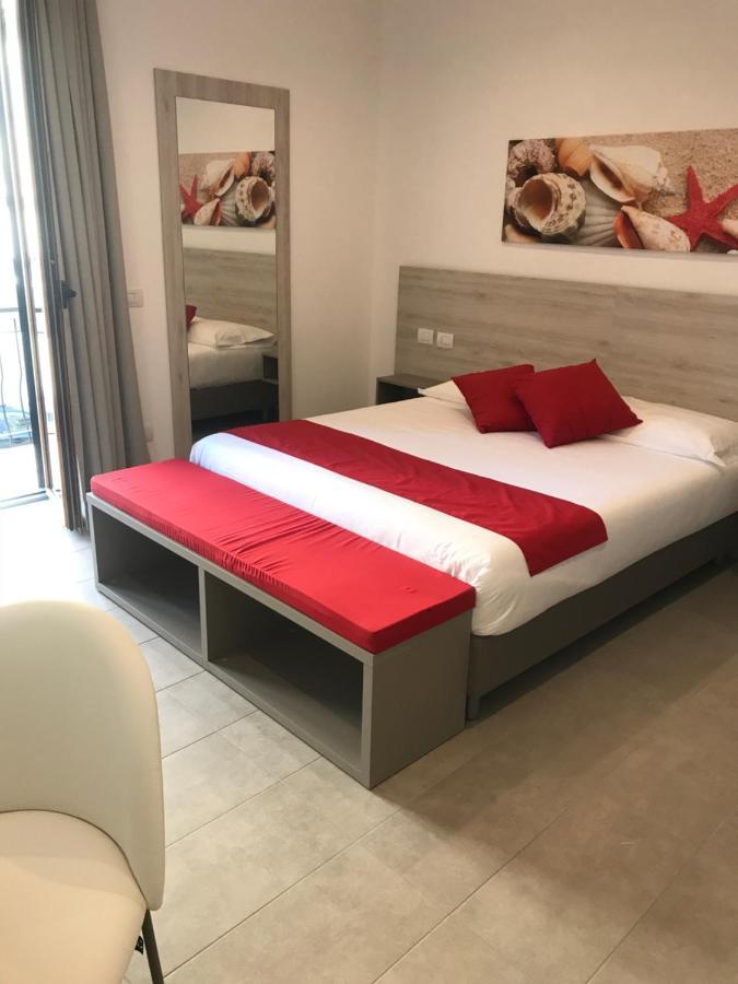 B E B Riviera Di Levante Террачина Екстер'єр фото